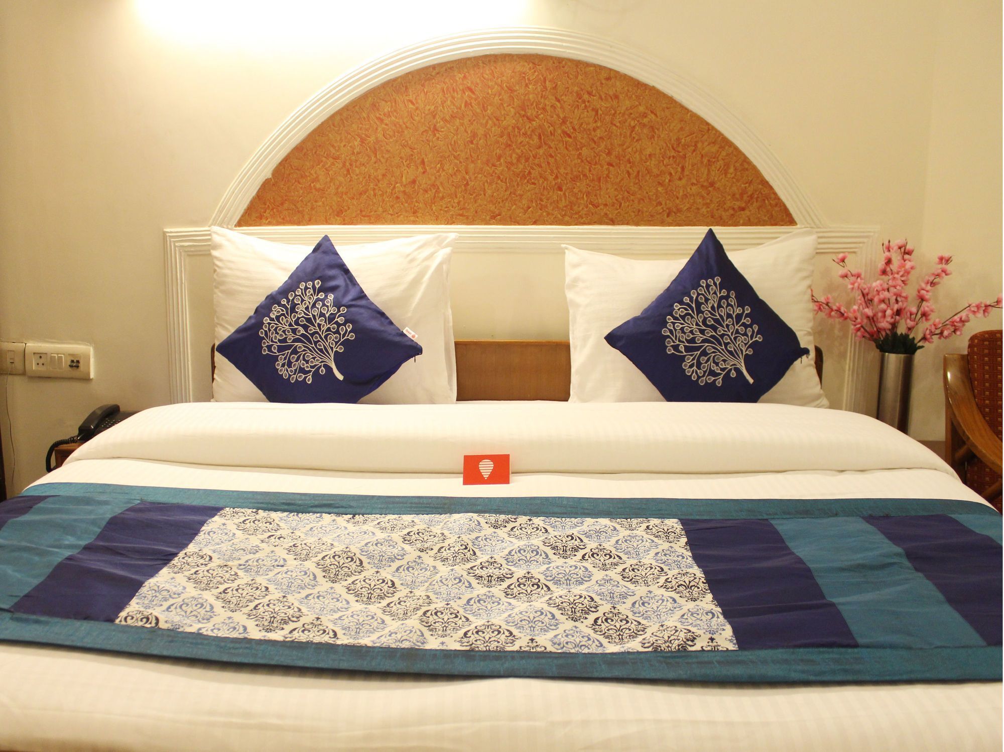 Oyo 3585 Near Galleria Hotel Gurgaon