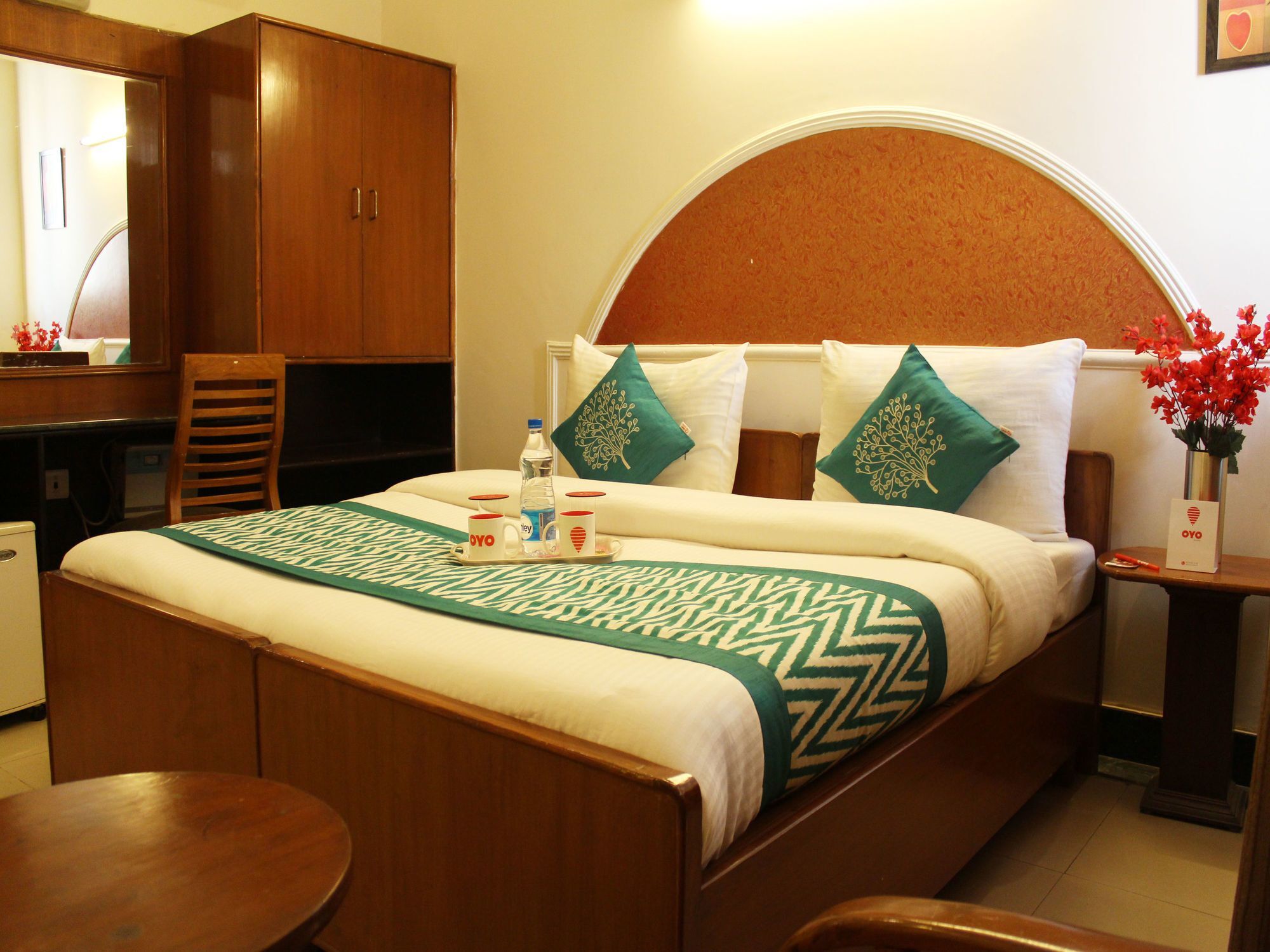 Hotel Oyo 3585 Near Galleria 2*