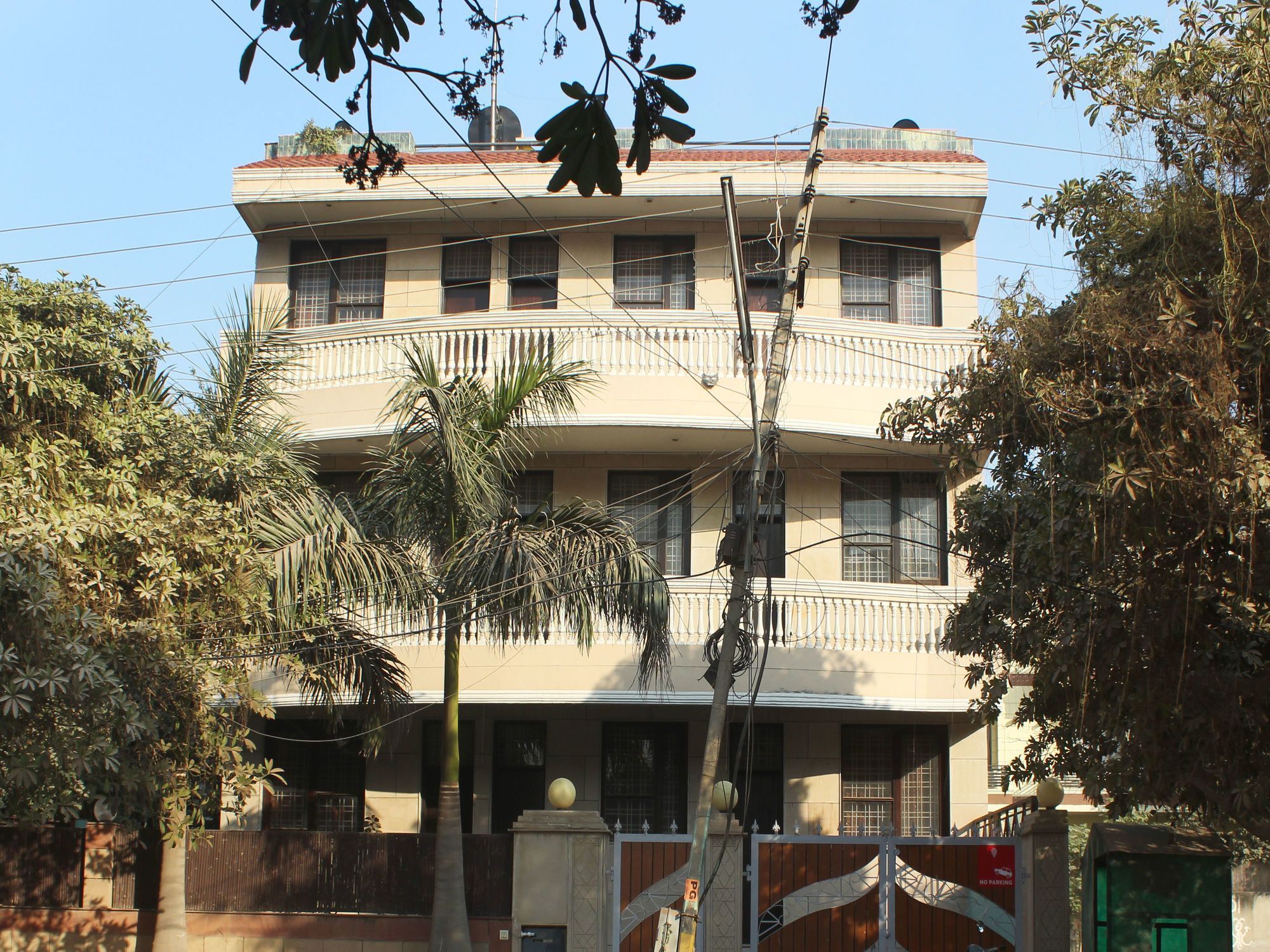 Hotel Oyo 3585 Near Galleria 2*
