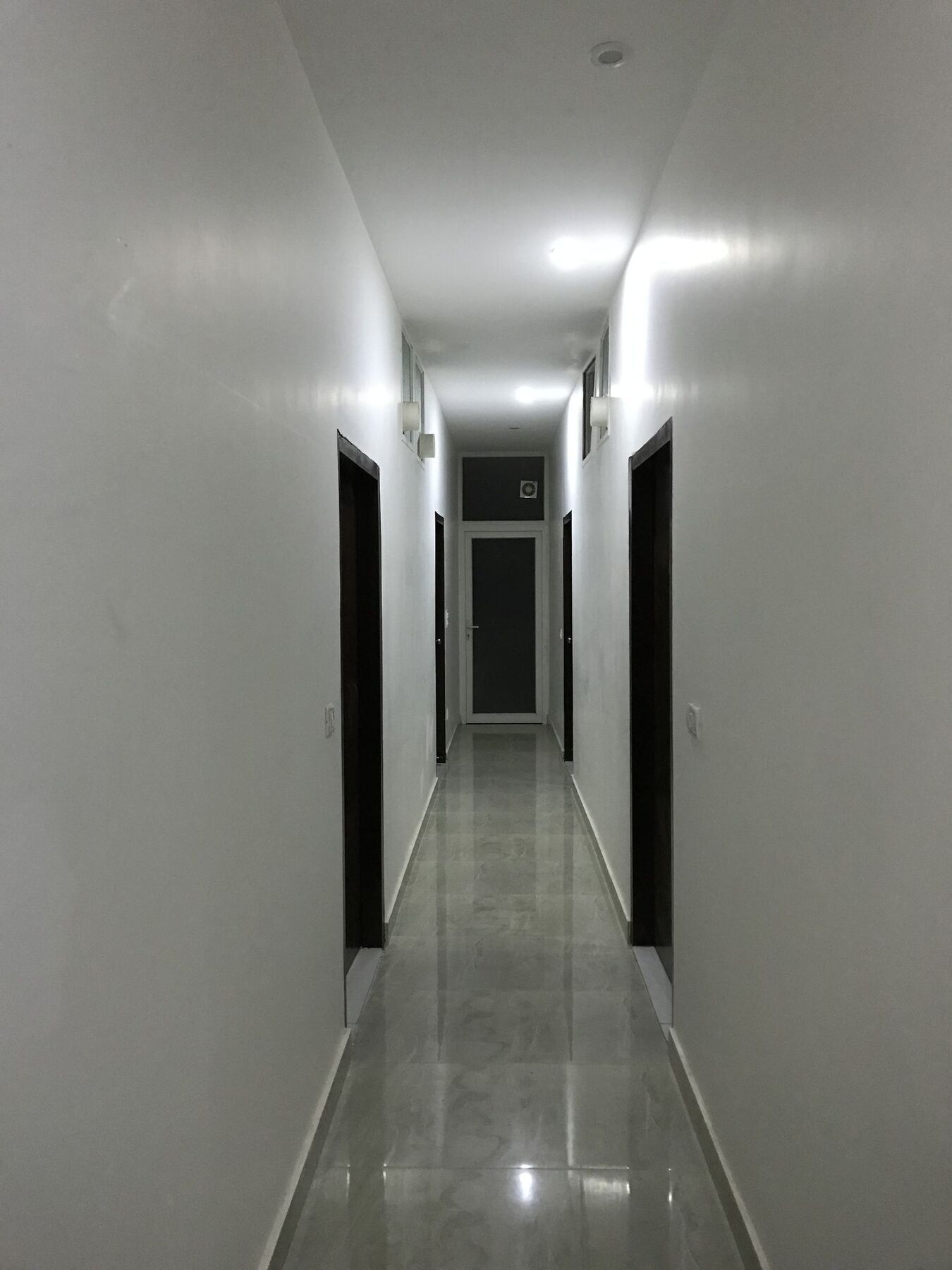 Rv Homes Sector 45 Hotel