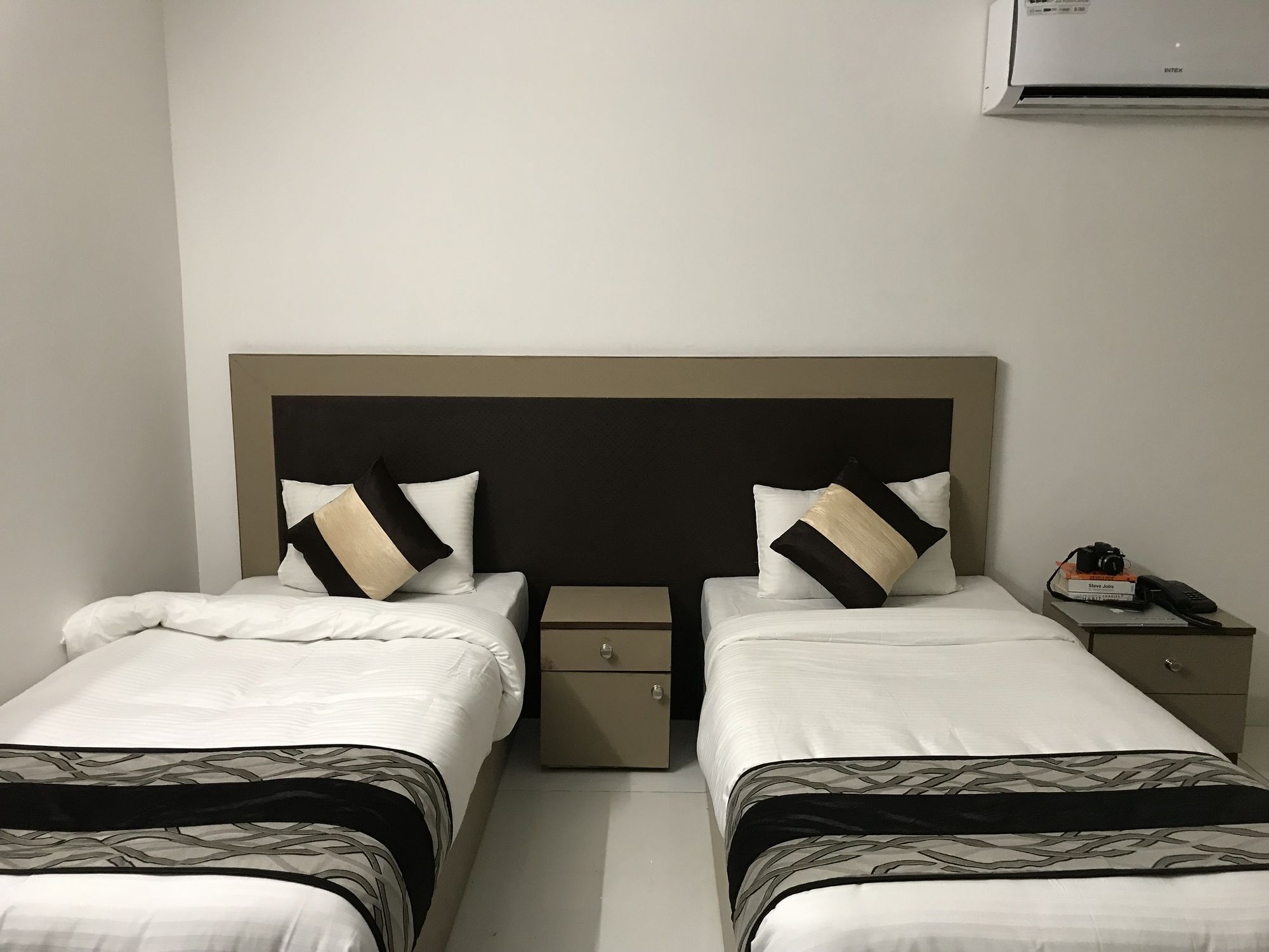 Rv Homes Sector 45 3*
