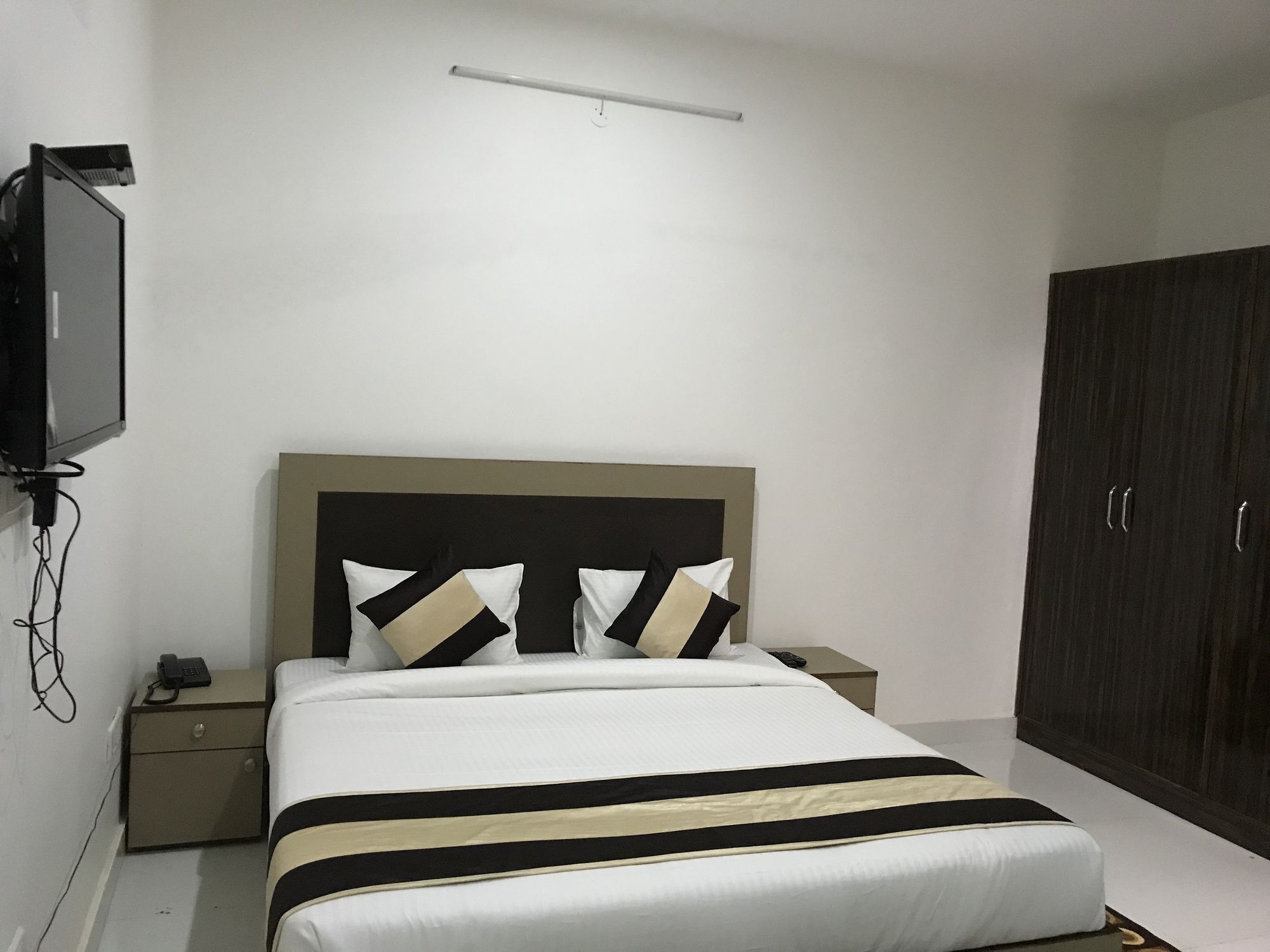 Rv Homes Sector 45 3* Gurgaon
