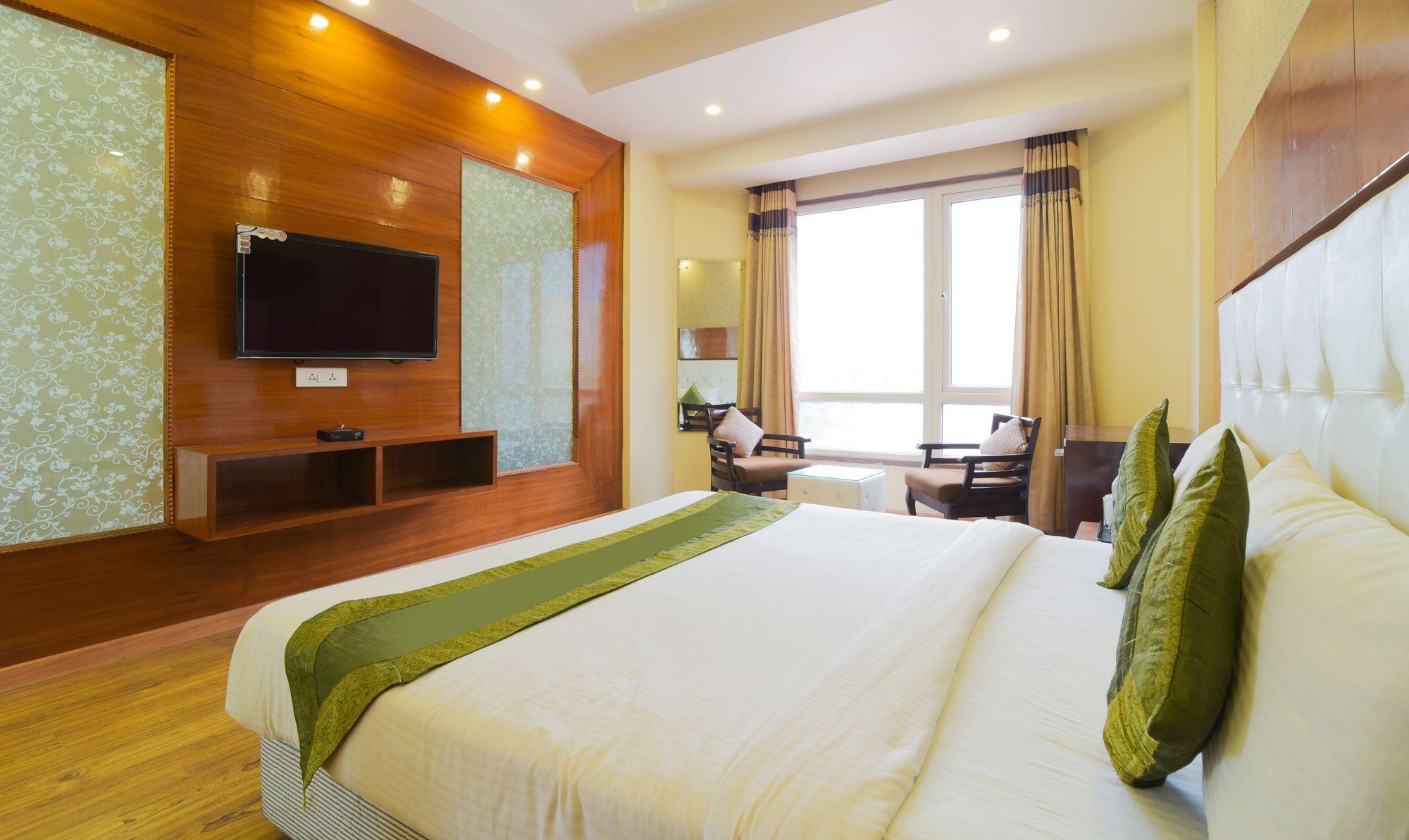 Hotel Treebo Q-cent 3*