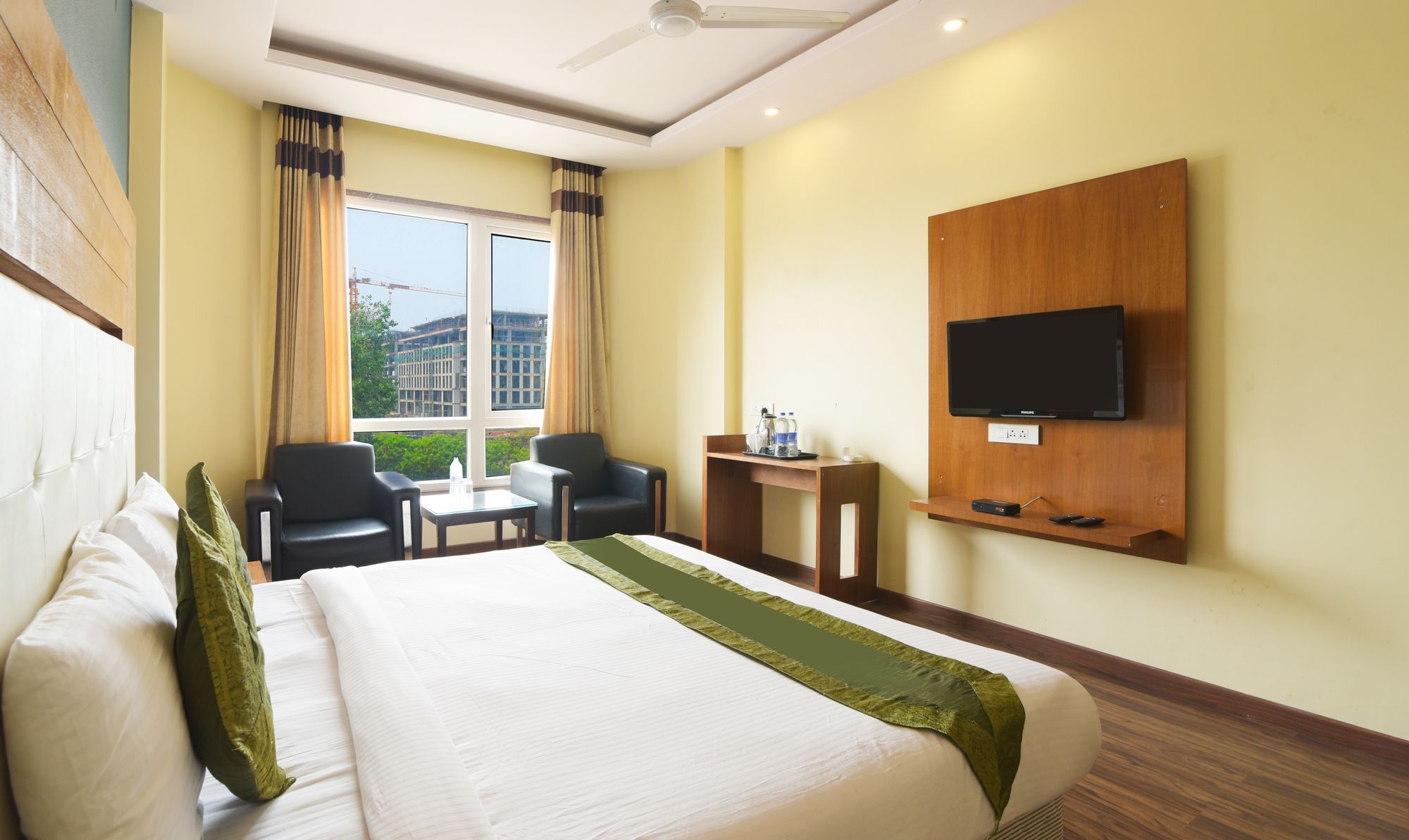 Treebo Q-cent Gurgaon