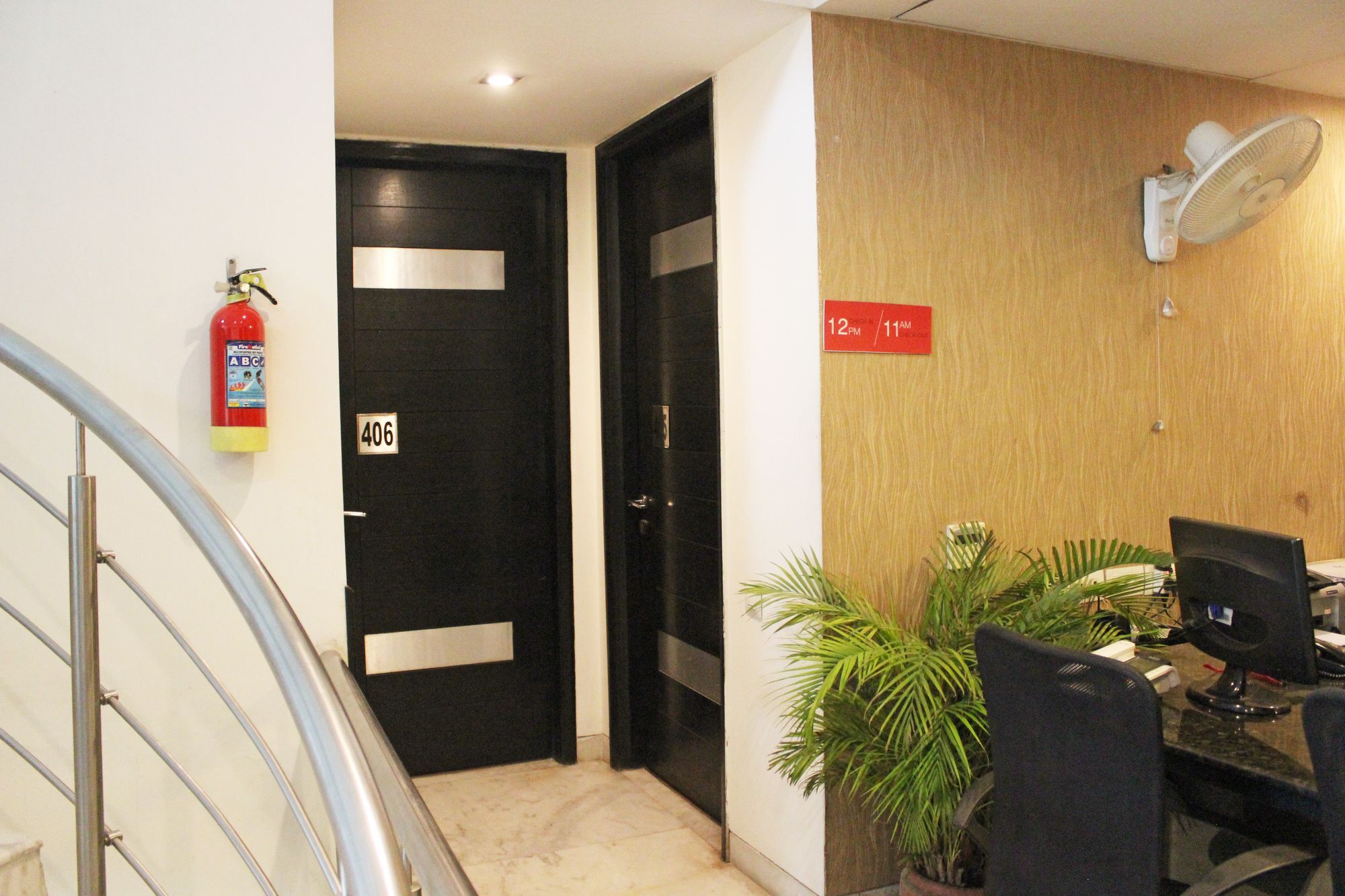 Hotel Oyo 605 Camria Gurgaon
