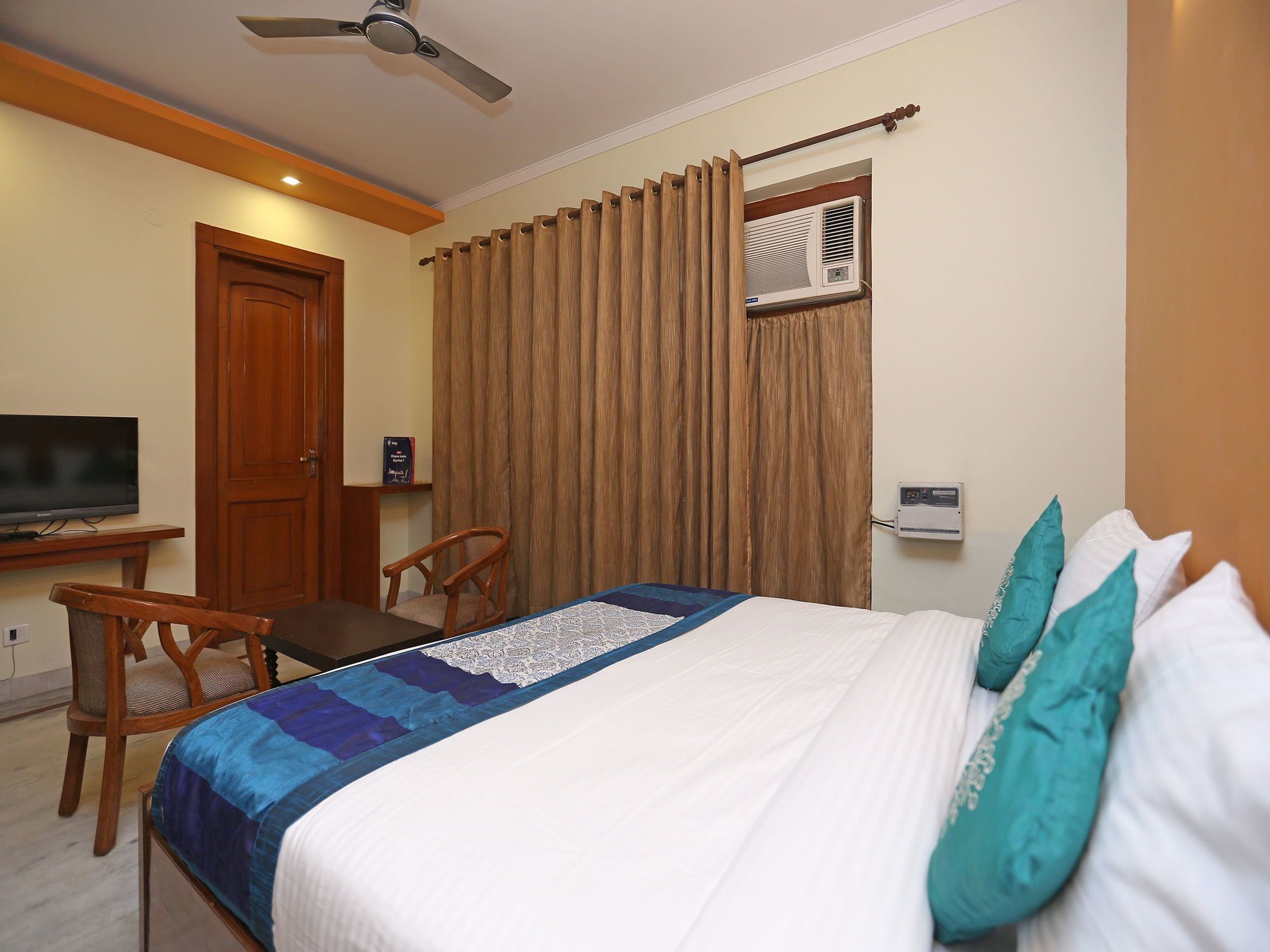 Oyo 9581 Milan Gurgaon