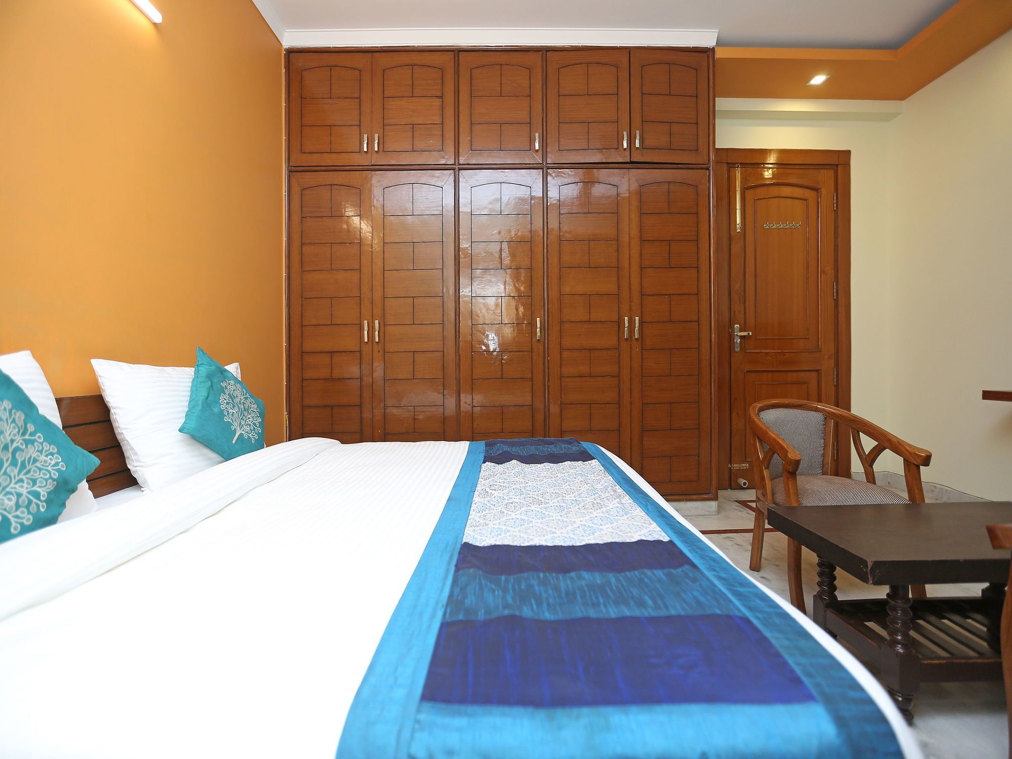 Oyo 9581 Milan Gurgaon