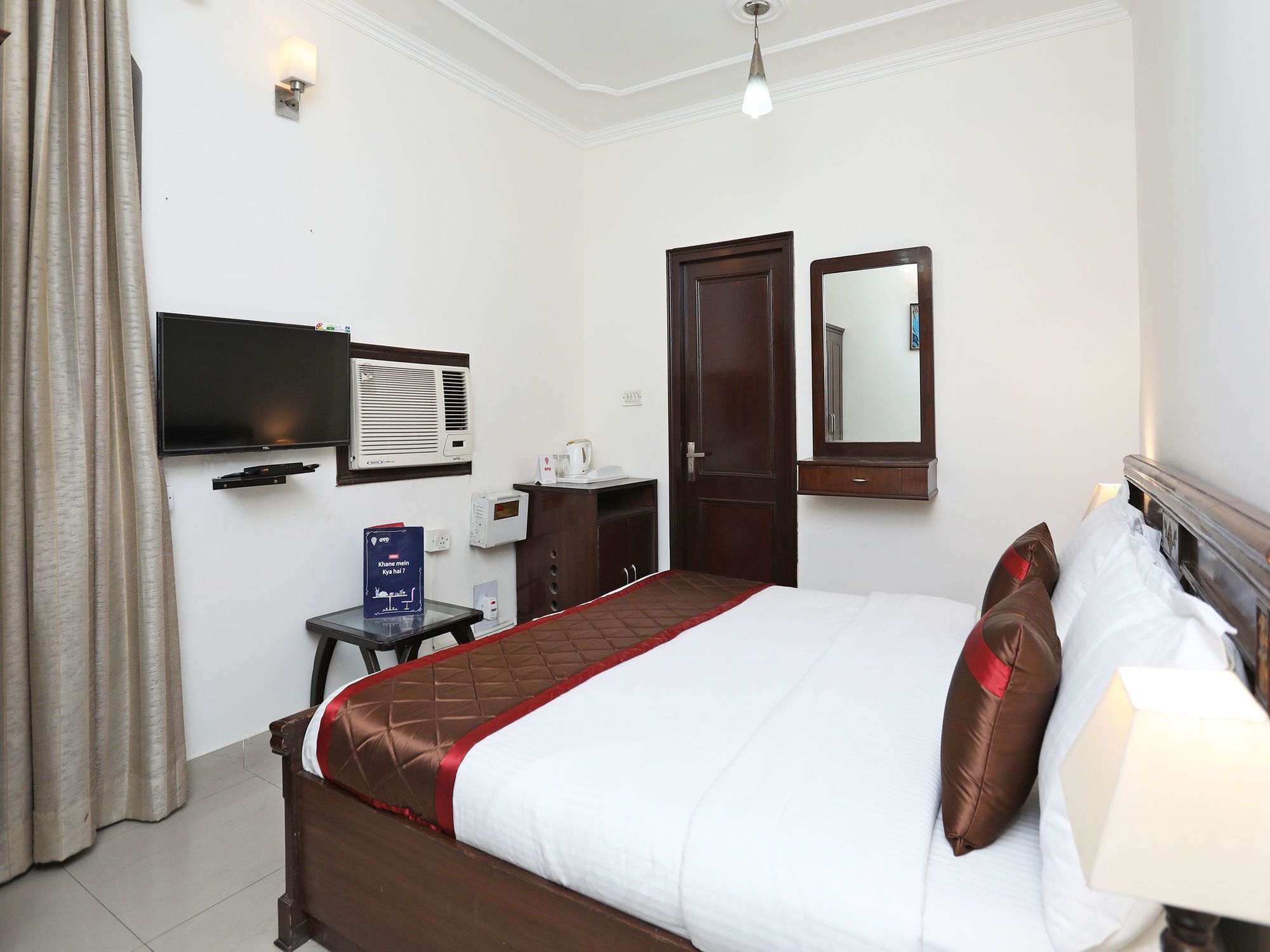 Oyo 9731 Acme Residency Hotel Gurgaon