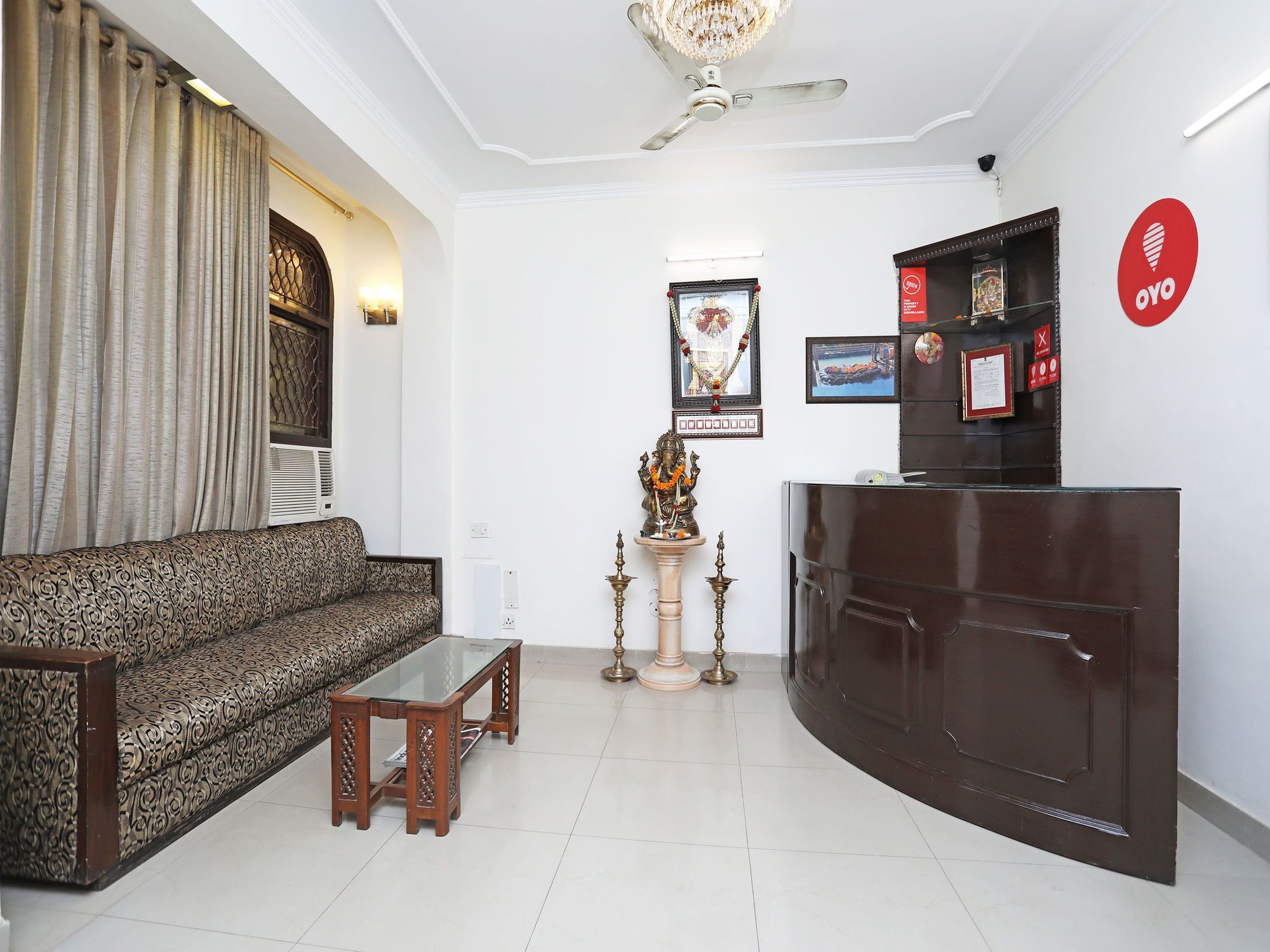 Hotel Oyo 9731 Acme Residency Gurgaon
