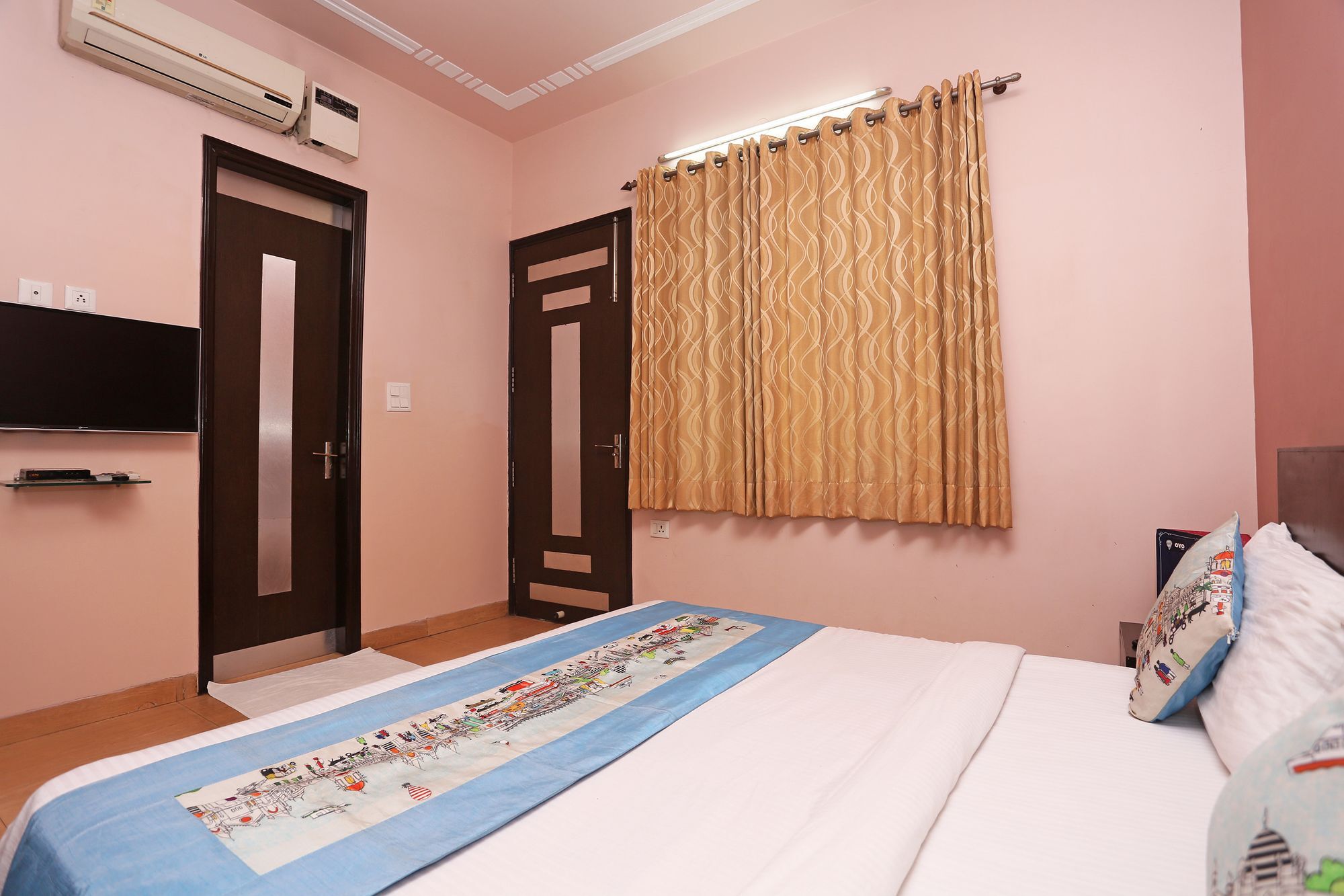 Oyo 9422 Corporate Prime Hotel Gurgaon