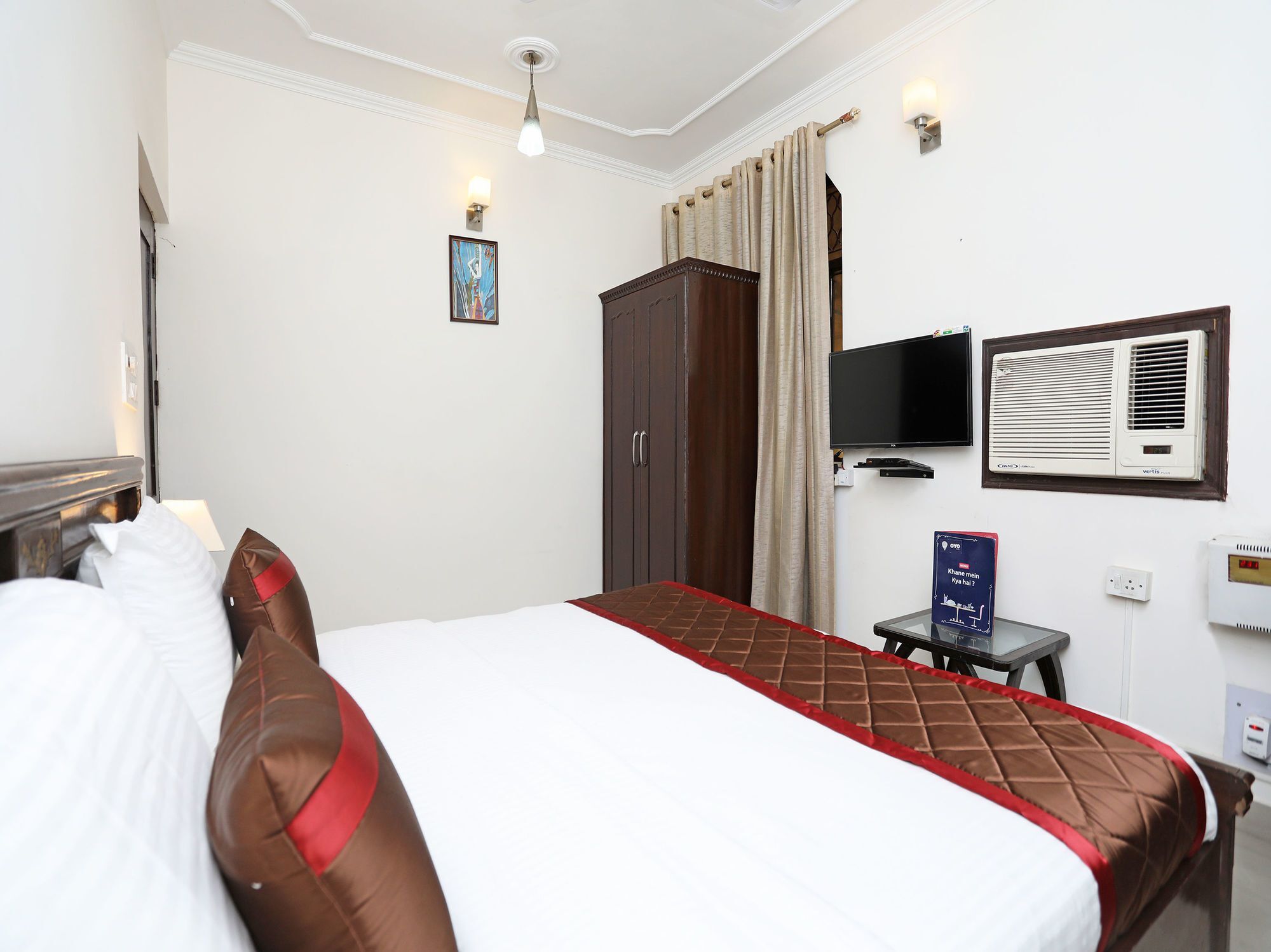 Hotel Oyo 9731 Acme Residency