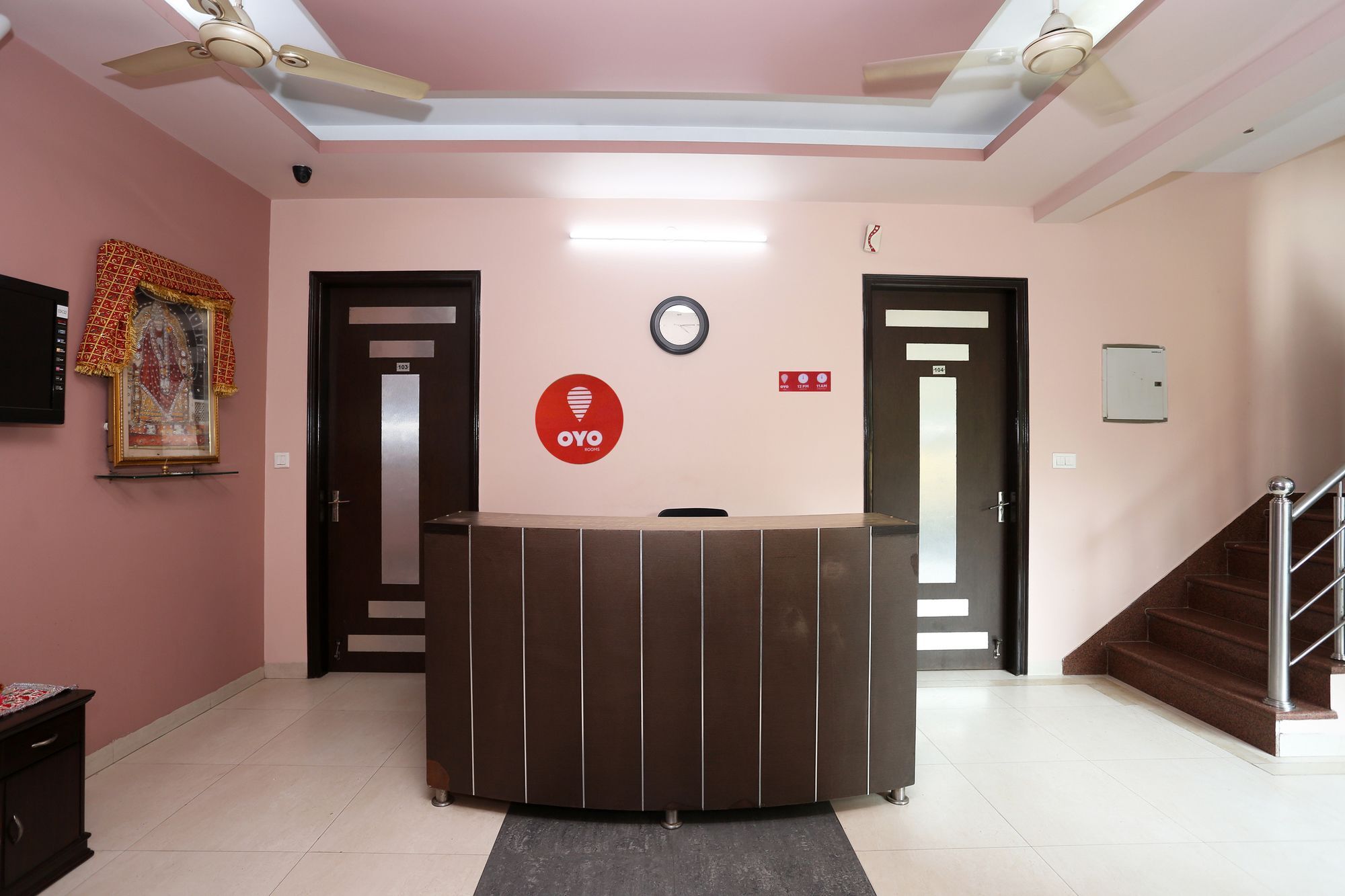 Oyo 9422 Corporate Prime Gurgaon