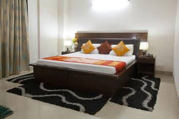 Hotel Oyo Medanta Iii
