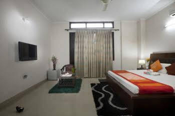 Oyo Medanta Iii Hotel 3*