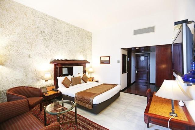 Resort Ashok Country 4*