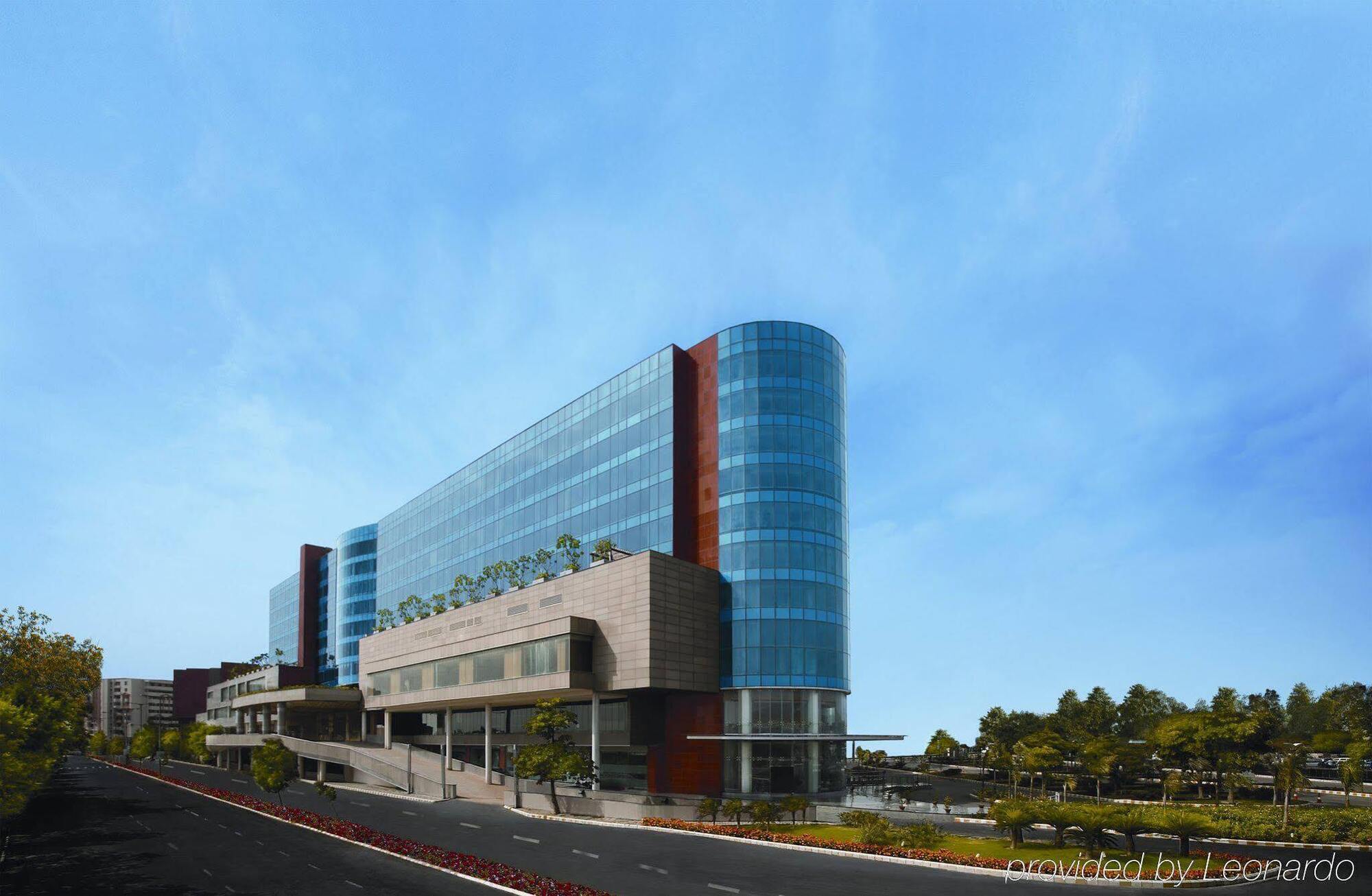 The Leela Ambience Gurugram & Residences - The Luxury Urban Sanctuary 5* Gurgaon