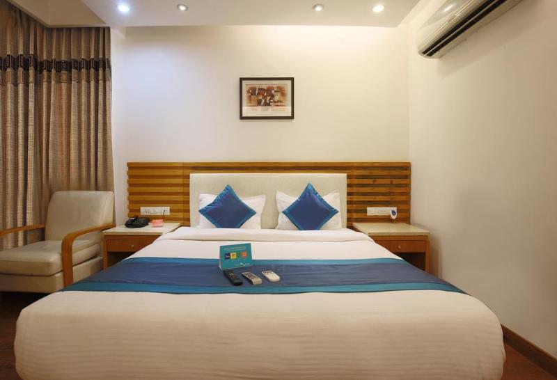 Hotel Fabhotel Grd Dlf Square Gurgaon