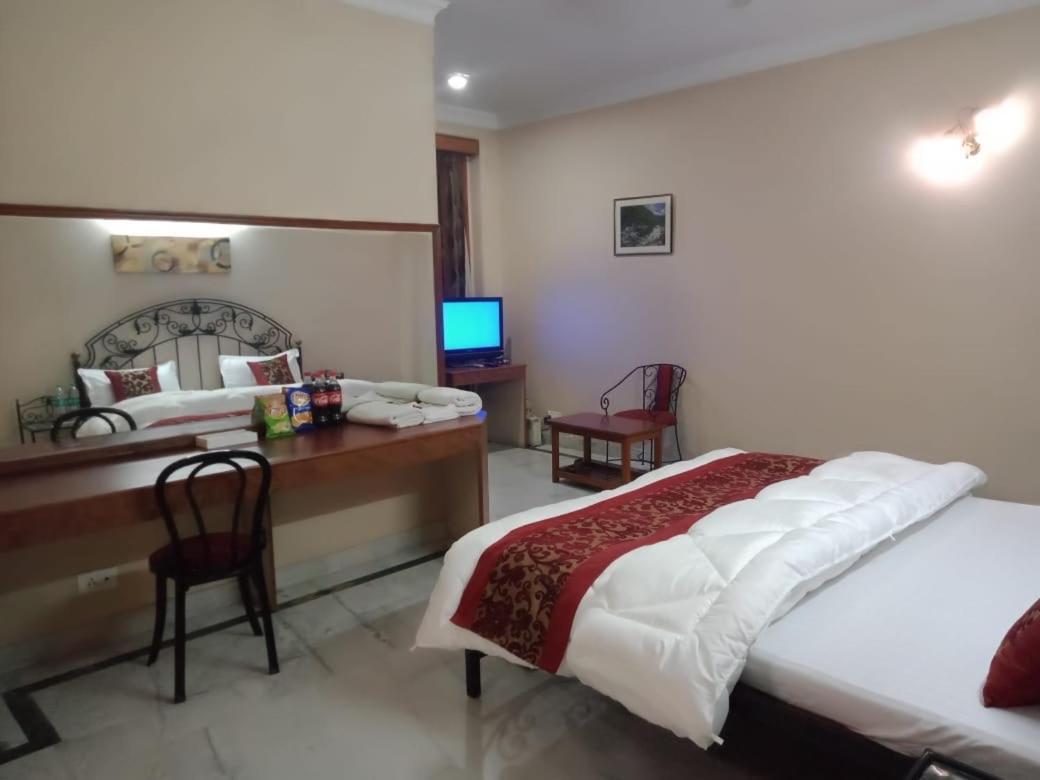 Pamposh Guest House, Guest house Gurgaon
