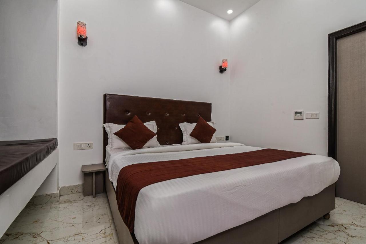 Red Hotel Gurgaon