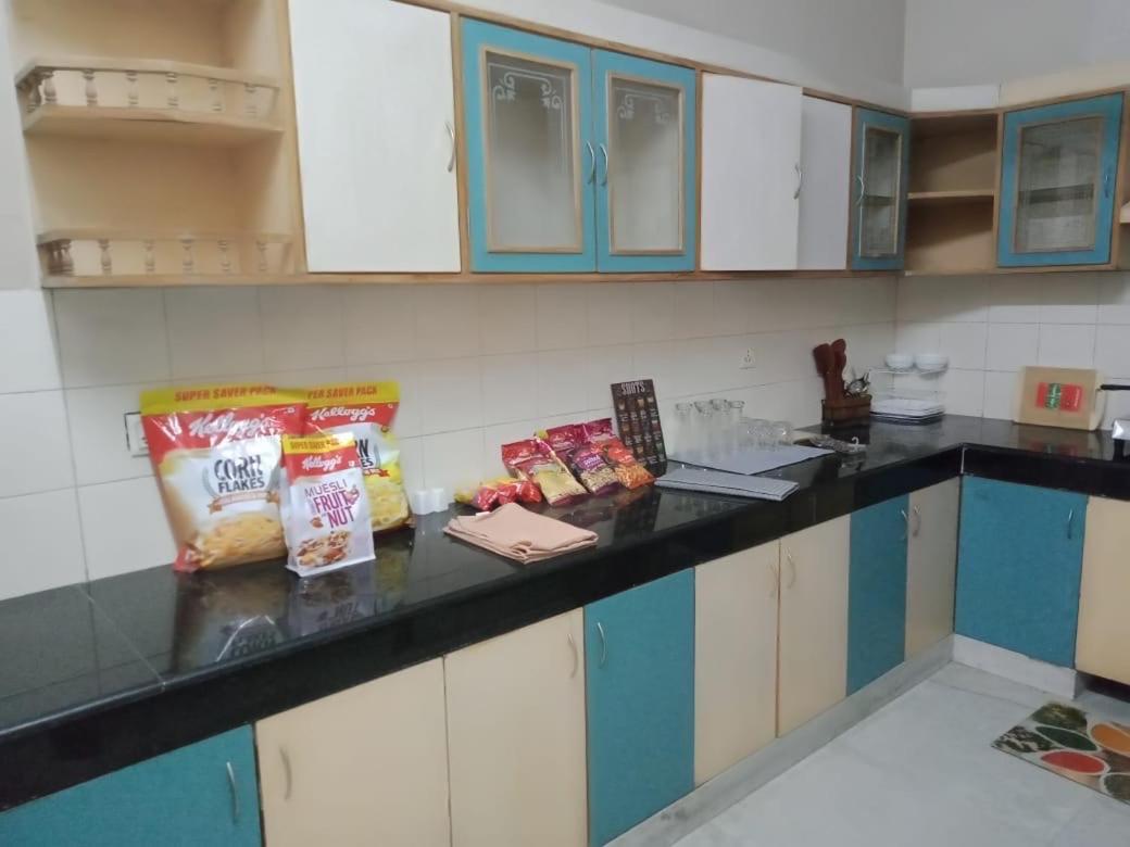 Guest house Pamposh Guest House, Gurgaon