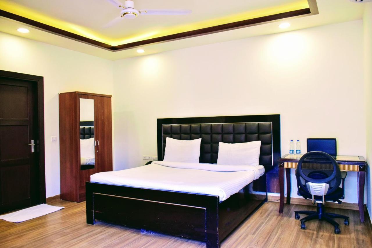 When In - Service Apartments, Next To Artemis Hospital
