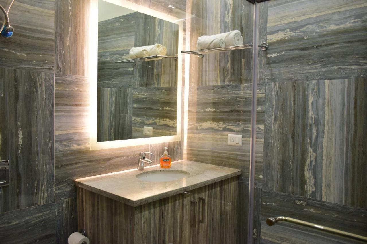 When In - Service Apartments, Next To Artemis Hospital Hotel Gurgaon