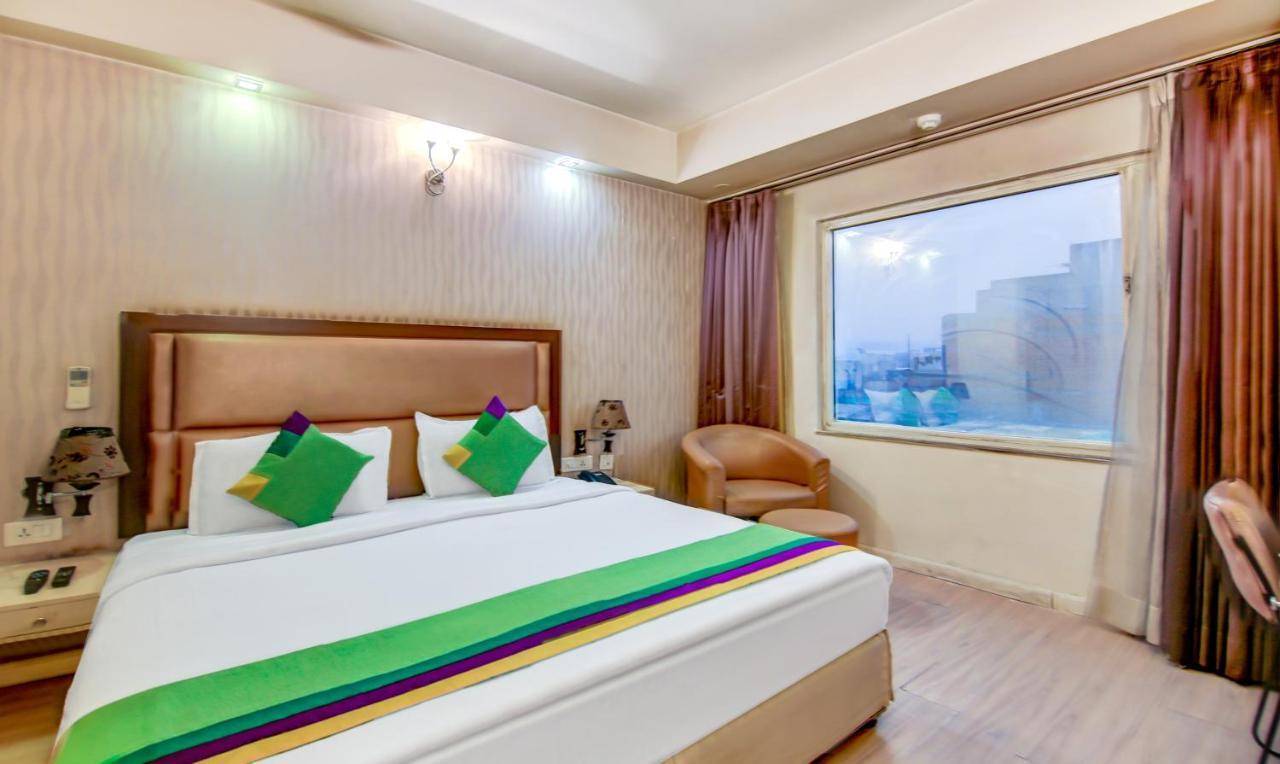 Manyaa Gurgaon