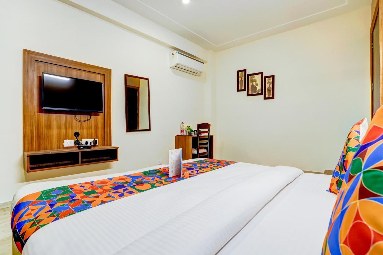 Fabhotel Golf Course Sapphire Gurgaon