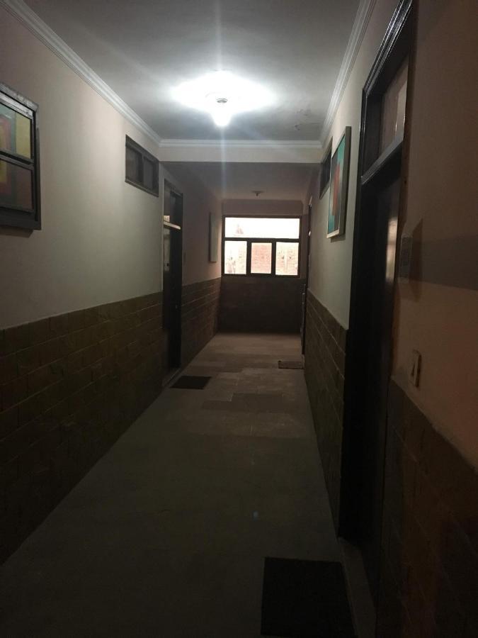 Mufis Homestay, Emerald Compound, New Palam Vihar-2 Gurgaon