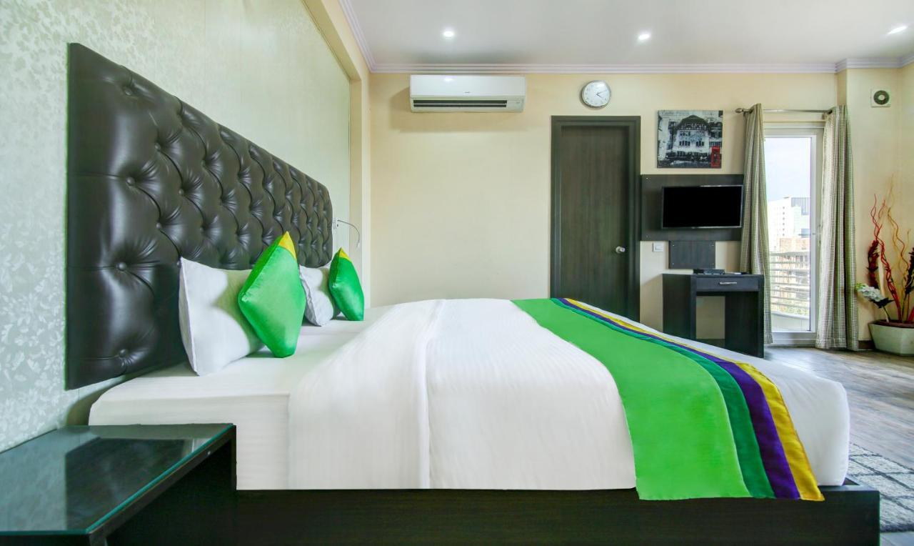 Treebo Trend Blooms Premium Hotel