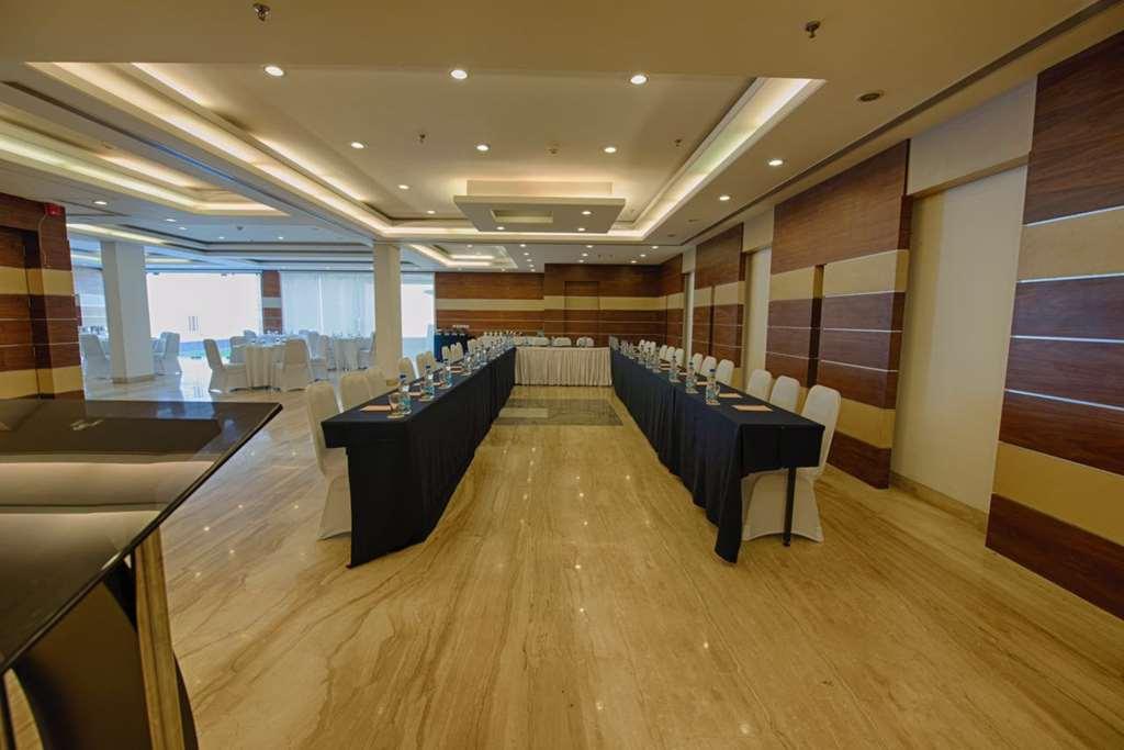 Stately Nh8 3* Gurgaon