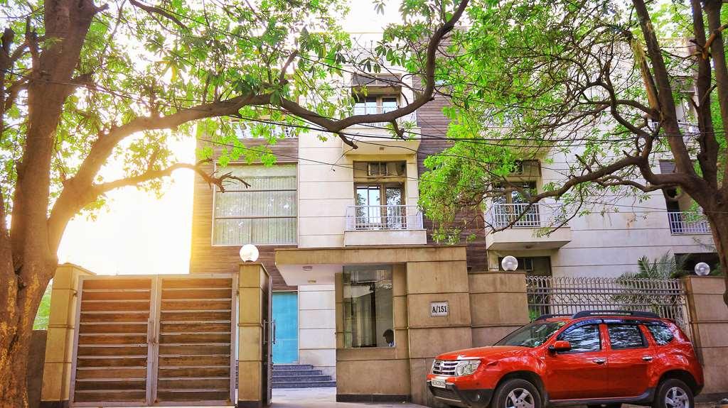 Stately Mg Road Hotel