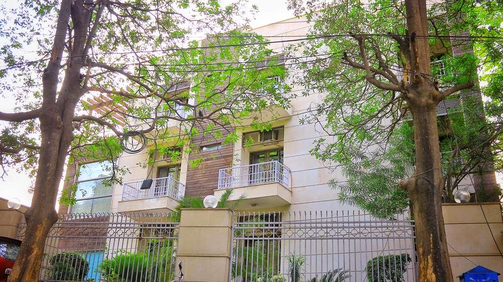Stately Mg Road Hotel
