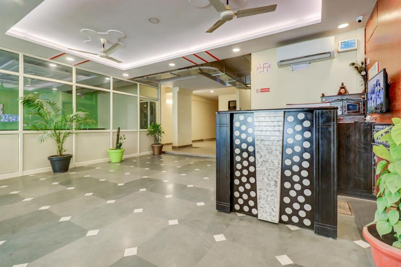O Sapphire Near Omaxe Mall 4*