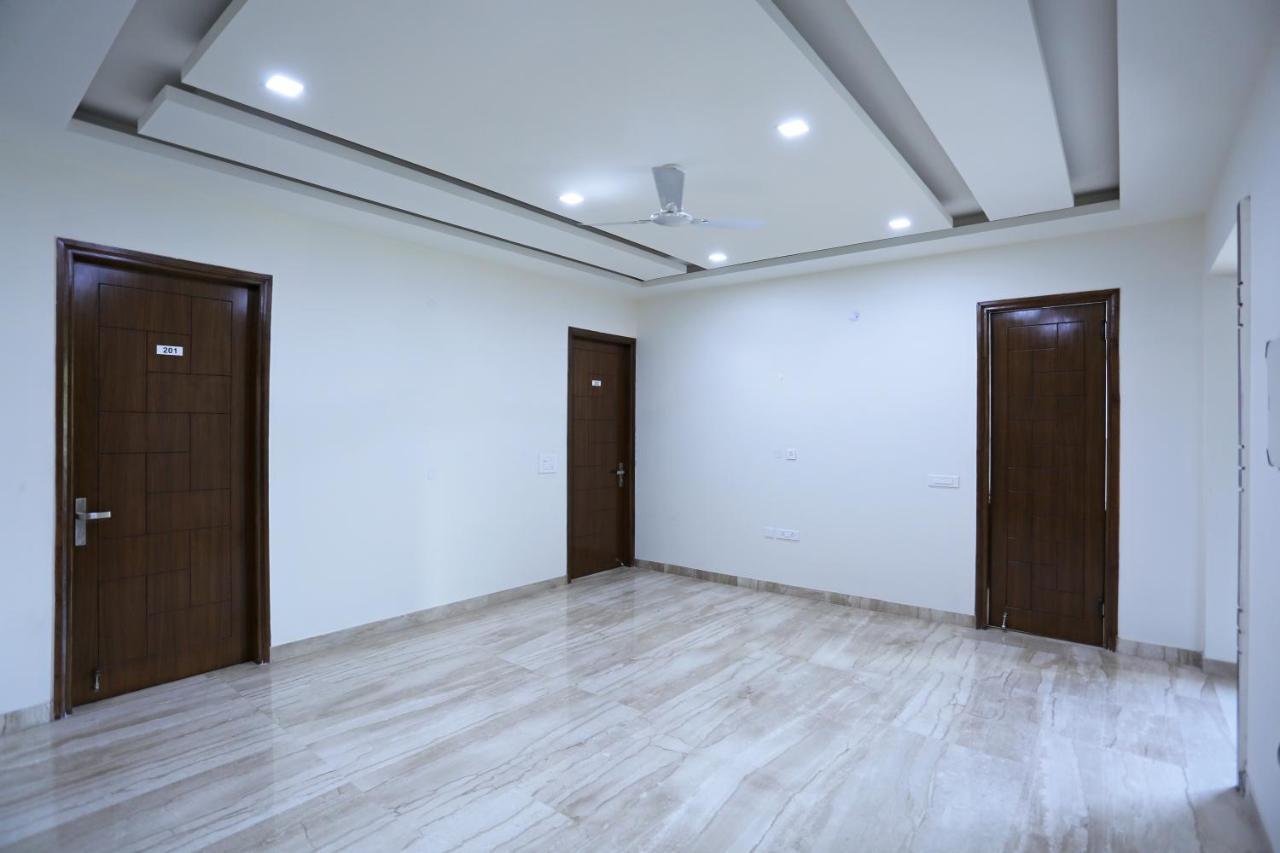 Hotel Oyo 6576 Viskon 3*