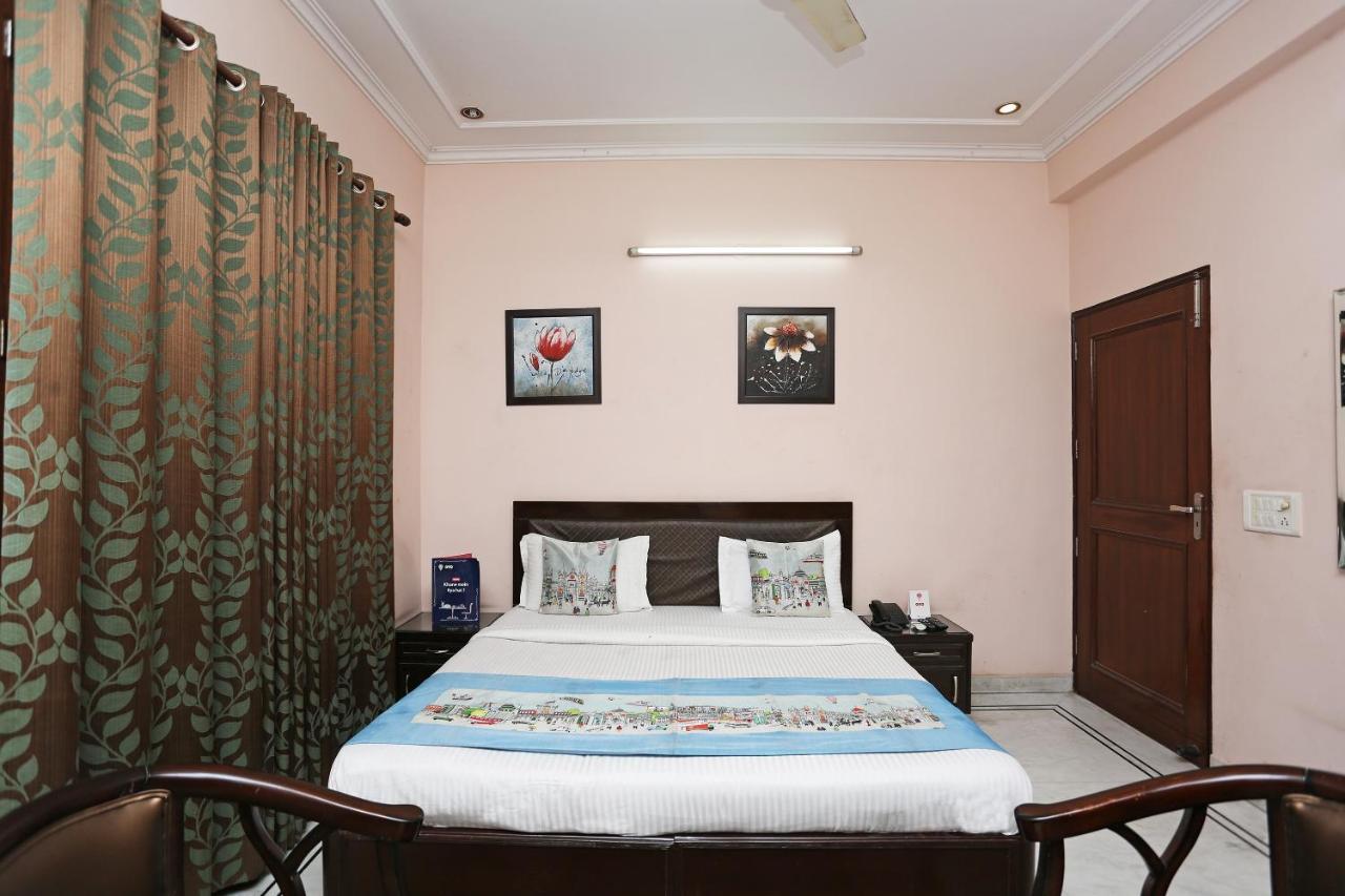 Hotel Oyo 306 Staayy Gurgaon