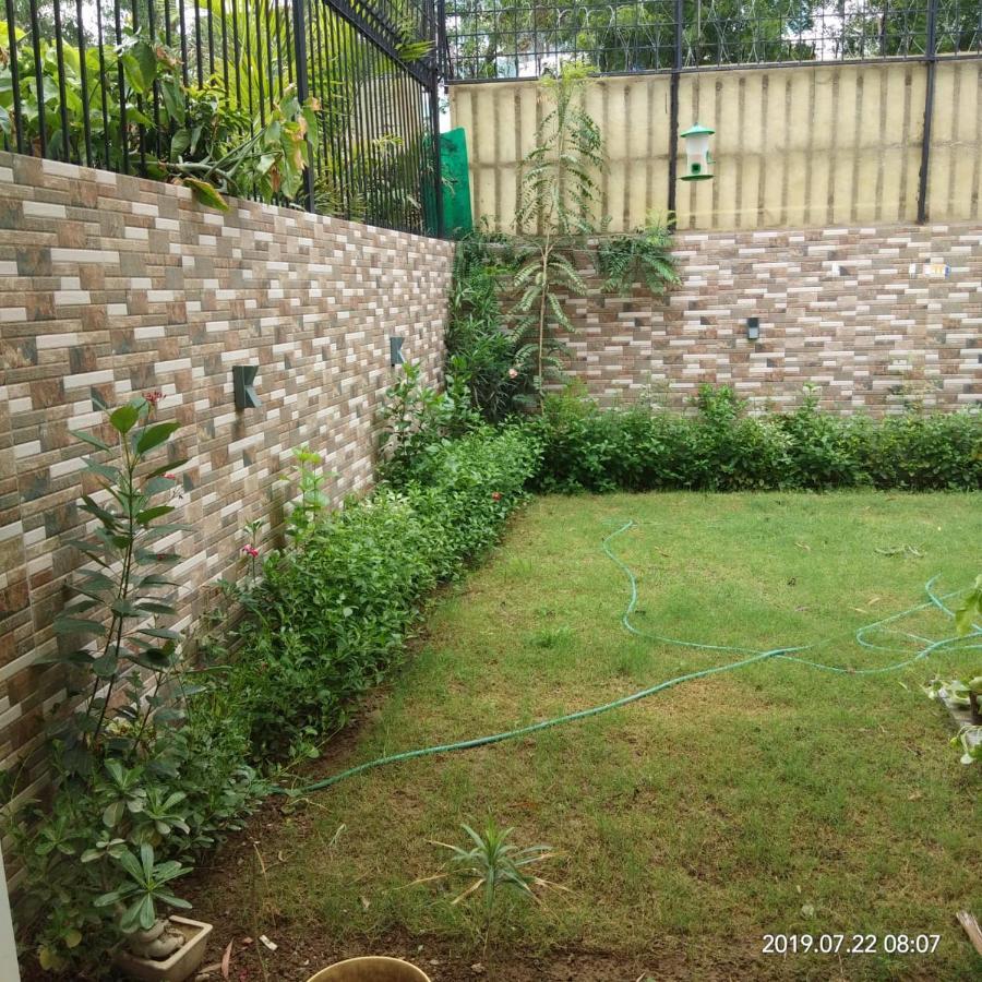 Nirvana Country - Peaceful In A For Female Travellers Gurgaon