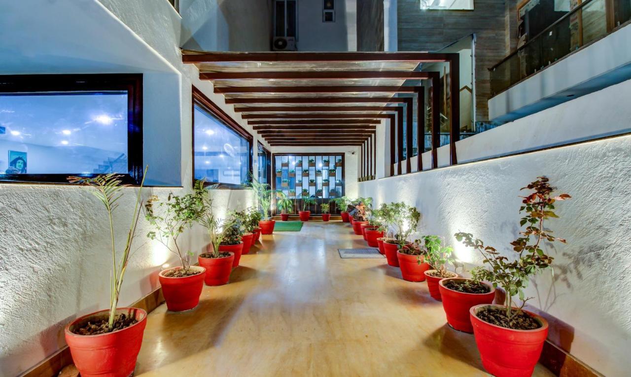 Hotel Treebo M2m Residency Sector 46 3*