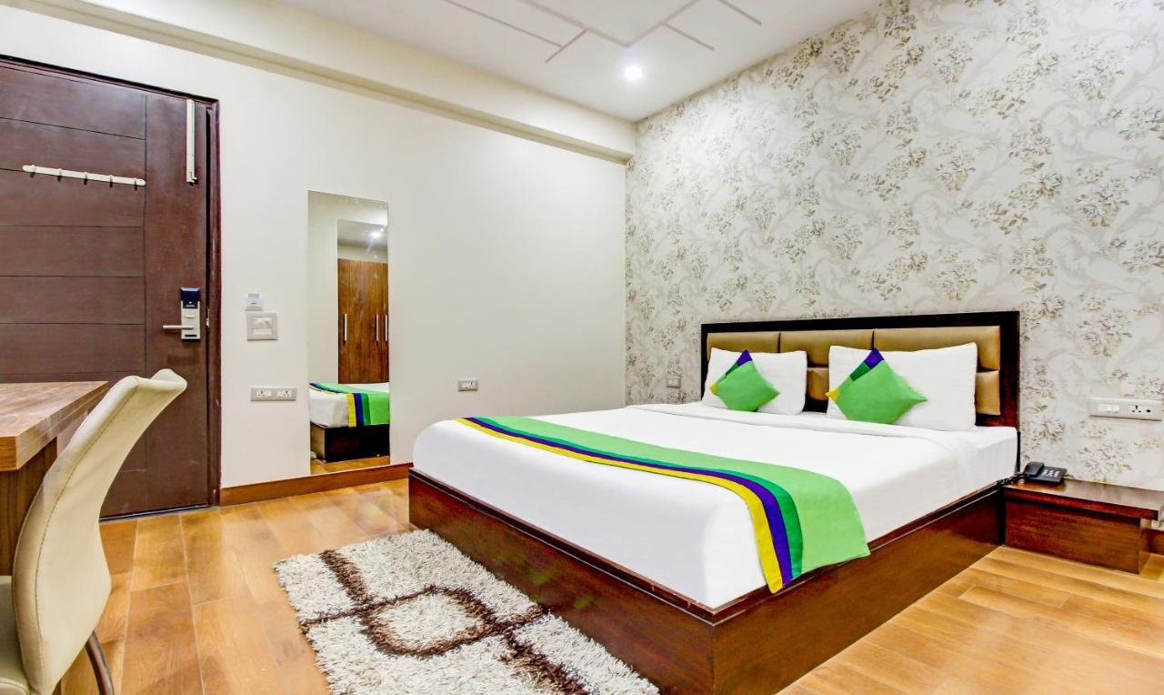 Hotel Treebo M2m Residency Sector 46 3*