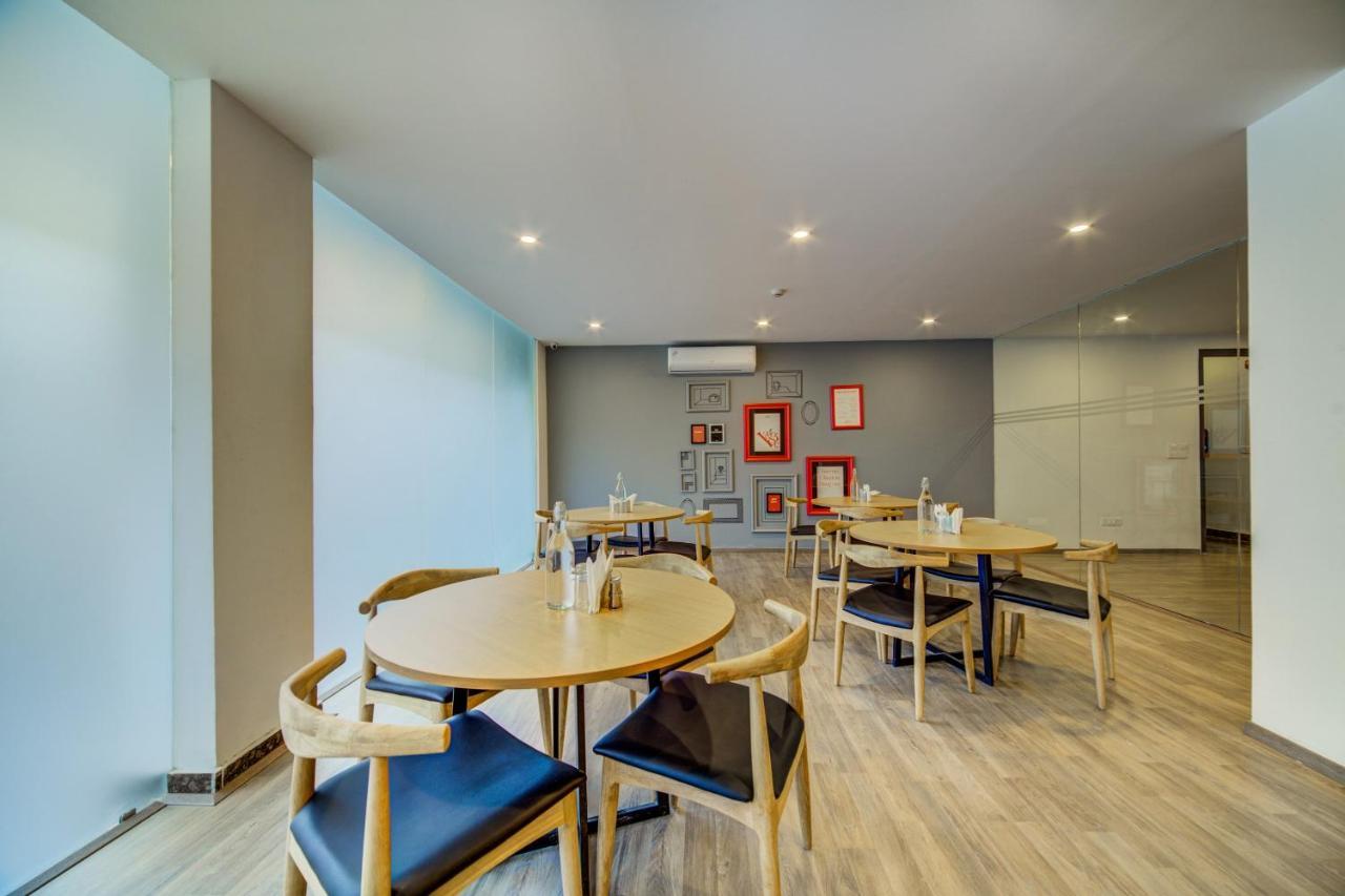 Super Oyo Townhouse 1251 Luxury 4* Gurgaon