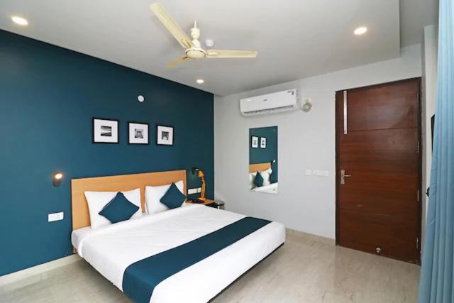 Aadat Residency 3* Gurgaon