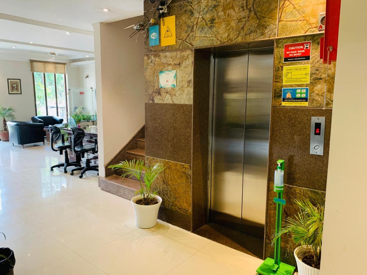 Hotel Premier - Golf Course Road ,gurgaon