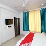 Oyo 26119 Star Hotel