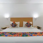 Fabhotel Pantao Stays