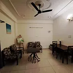 Private Room With Sky Garden In Green Bacchus By Walias