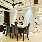 Bluo 3Bhk - Dlf Cybercity, Mg Road, Balcony, Lift