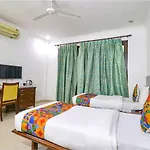 Fabhotel Tipssy Inn 020