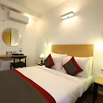Bk Studio And Rooms Near Huda City Centre