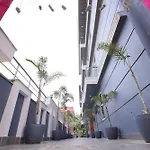 Hotel Wedlock Near Artemis Hospital
