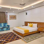Bnbbuddy- Pratishtha 1 @2Bhk, Dlf Phase 1 Gurugram